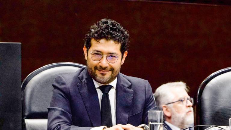 Bolaños López sostuvo confrontaciones con los diputados respecto a la informalidad laboral, los incrementos salariales y las cifras del INEGI en materia de empleo.