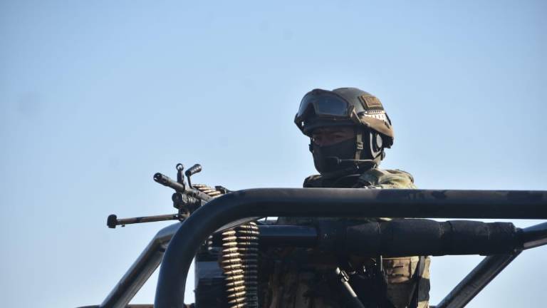 Los disparos fueron reportados alrededor cerca de un reconocido cenotafio, en las inmediaciones de la carretera México 15.