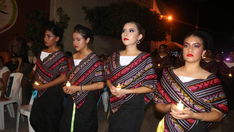 Gobierno de Escuinapa realiza callejoneada y festival por el Día de Muertos