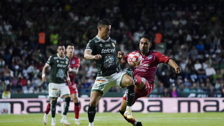 Mazatlán FC resurgió de sus cenizas ante el León y se quedó con un punto.