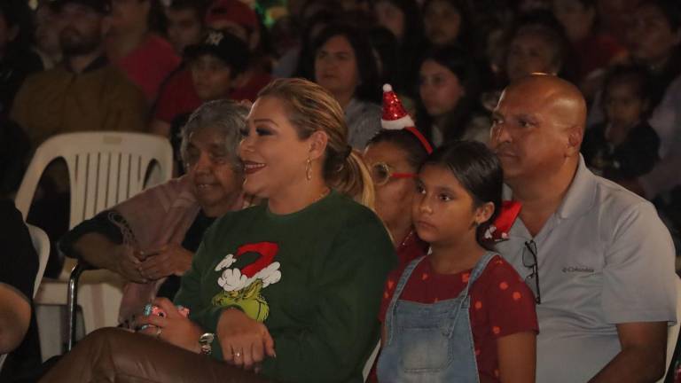 La Alcaldesa Claudia Valdez Aguilar llama al optimismo y a celebrar en comunidad.