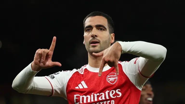 Mikel Merino festeja su gol.