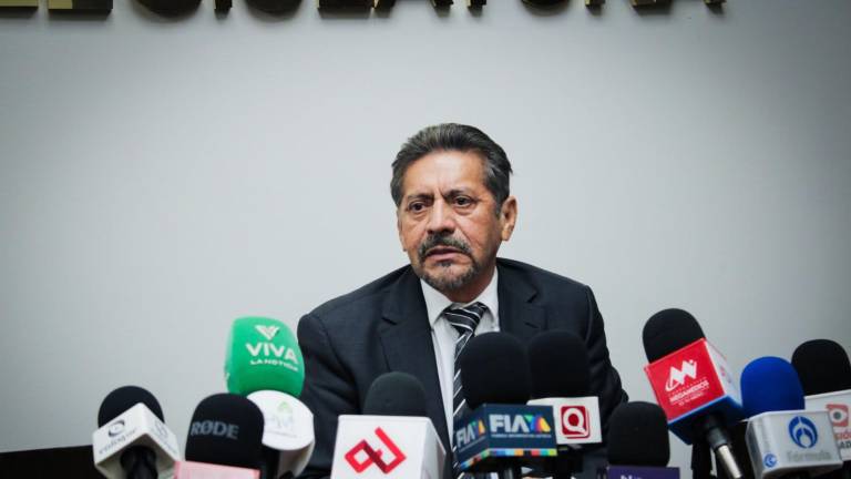El Presidente de la Jucopo, Eligio López Portillo, informó que este miércoles ciudadanos que denuncian cobros excesivos de la CFE se reunirán con la Gobernadora de Sinaloa.