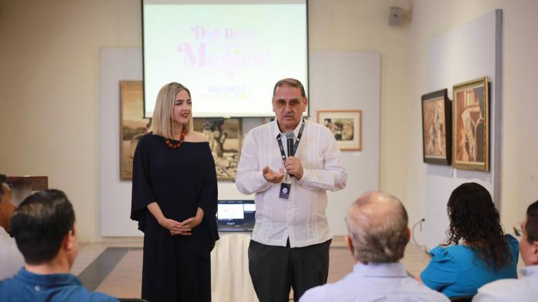 La Alcandesa Estrella Palacios, junto a Óscar García, destacó que el Día de la Música busca reunir a 80 mil personas en el Centro Histórico.