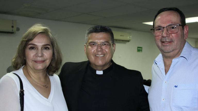 Es Alberto Guadalupe Acosta el nuevo rector de la Universidad Católica de Culiacán