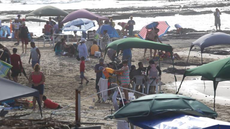 Desde Cerritos hasta la Isla de la Piedra, Mazatlán registra aumento de llegada de turistas