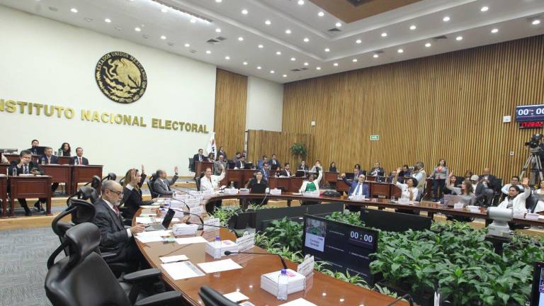 El INE aprobó las candidaturas presidenciales de Claudia Sheinbaum Pardo, Xóchitl Gálvez Ruiz y Jorge Álvarez Máynez.
