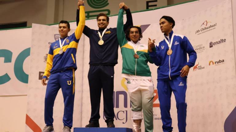 Jesús Moreno brilla con su oro en lo más alto del podio.
