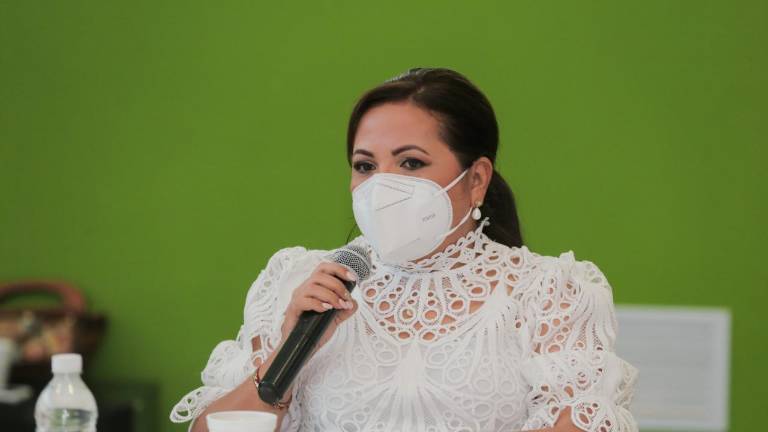 Aurelia Leal López.