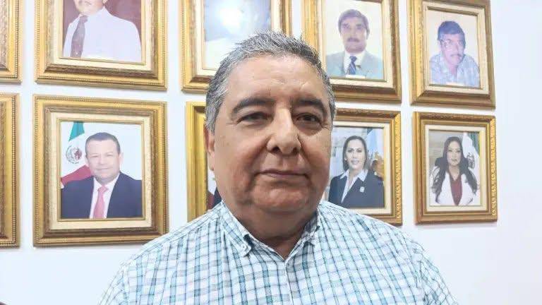 Teodosio Fausto García solicitó que se le entregue al Cabildo la lista de todo el personal que labora en el Ayuntamiento, con montos de salarios, compensaciones y otras prestaciones.