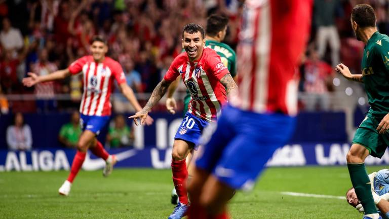 Ángel Correa celebra el gol que le dio el triunfo al Atlético de Madrid.