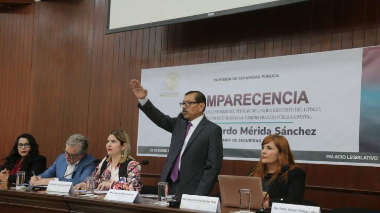 Gerardo Mérida, Secretario de Seguridad de Sinaloa, compareció este lunes ante diputados en el Congreso del Estado.