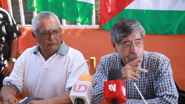 Durante la constitución del colectivo, estuvo presente Oscar Loza Ochoa, defensor de derechos humanos y miembro de este mismo colectivo en Culiacán.