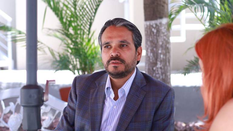 El Diputado Sergio Mario Arredondo critica la postura del Rector de la UAS en torno al tema de la transparencia en la universidad.