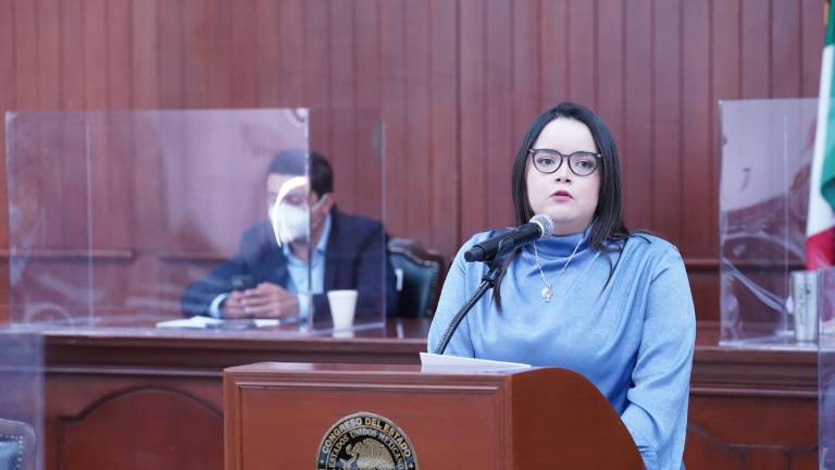 Cinthia Valenzuela Langarica, DIputada del PRI en la 64 Legislatura y Dirigente del partido en Sinaloa