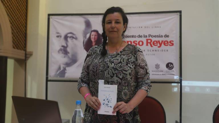 Sylvia Schneider recuerda el legado del Alfonso Reyes con el programa literarío que se celebró en Casa Haas.
