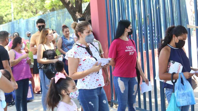 Esta semana inició el registro de vacunación para quienes requieran el refuerzo de segunda dosis de Sinovac y tercera dosis de AstraZeneca.