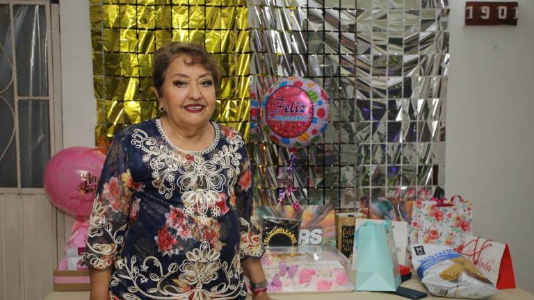 Martha Cecilia Muñoz, feliz el día de su cumpleaños.