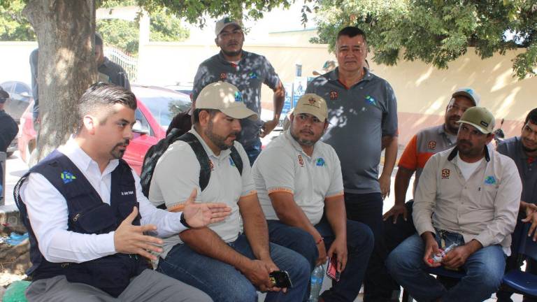 Personal de la Sexta Jurisdicción Sanitaria, en el sur de Sinaloa, inician protesta para pedir la destitución de directivos.