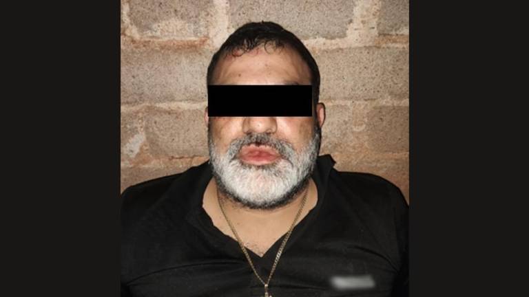 Fuerzas federales detuvieron a “El Mantecas”; le aseguraron armas, vehículos y droga durante el operativo en Badiraguato.