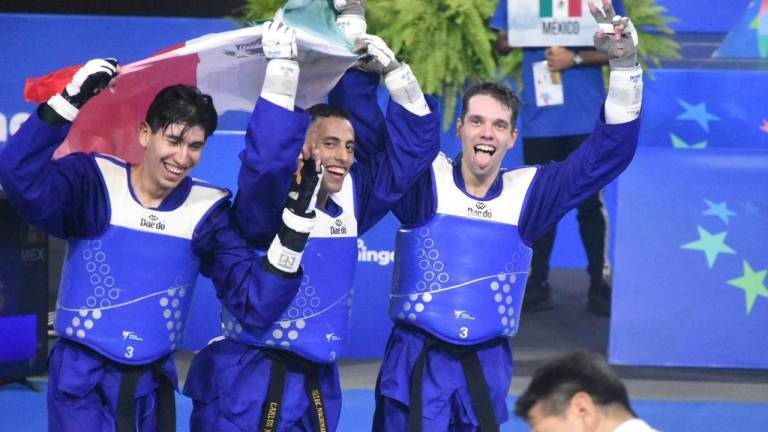 México se lleva los 2 oros por equipos, en el cierre del taekwondo