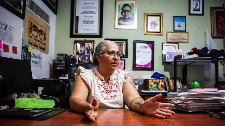 María Isabel Cruz Bernal, líder del colectivo Sabuesos Guerreras, explicó que la participación de hombres en brigadas de campo es mínima y controlada.