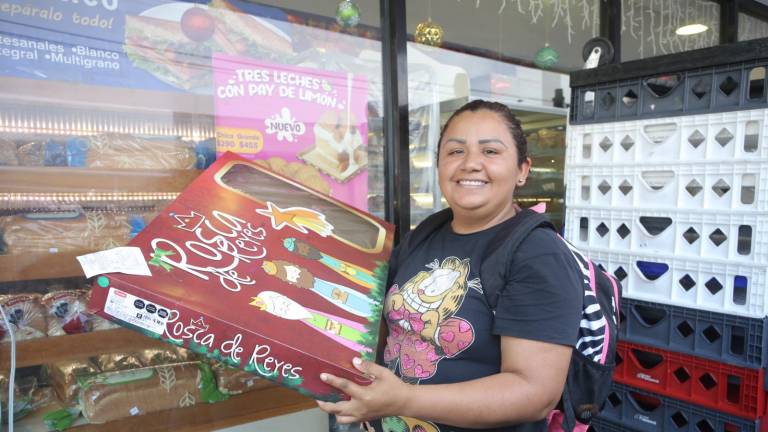 En el Centro de Mazatlán, negocios como Pastelerías Panamá tuvieron una alta demanda de la rosca de Reyes.