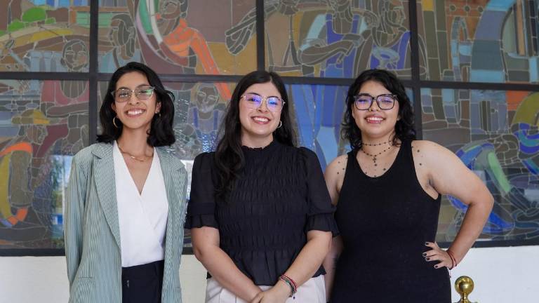 Lilit Barranco Enríquez, Julianne Karina Villeda y Paulina Guadalupe Félix Quintana.
