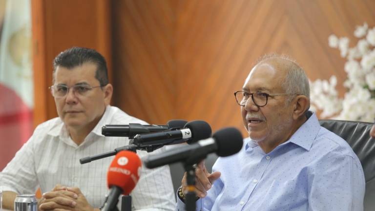 En el Jurídico del Ayuntamiento de Mazatlán se armaban demandas para perderlas, denuncian Alcalde y Secretario