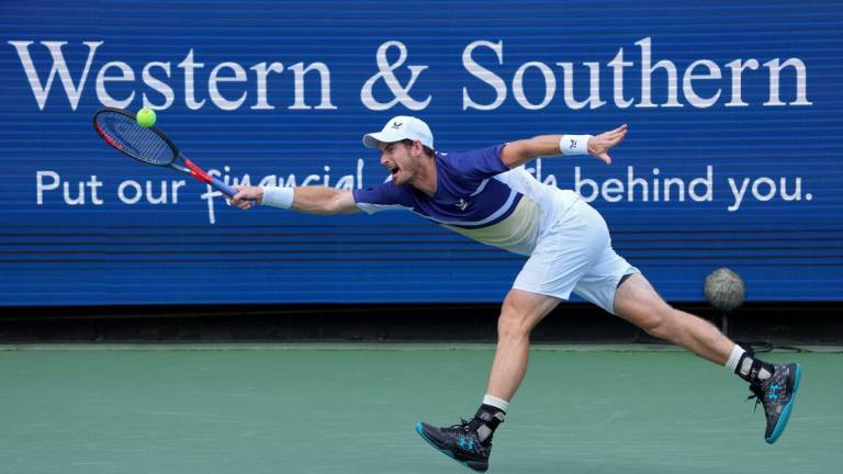 Andy Murray superó en reñido encuentro a Stanislas Wawrinka, en el Masters 1000 de Cincinnati.