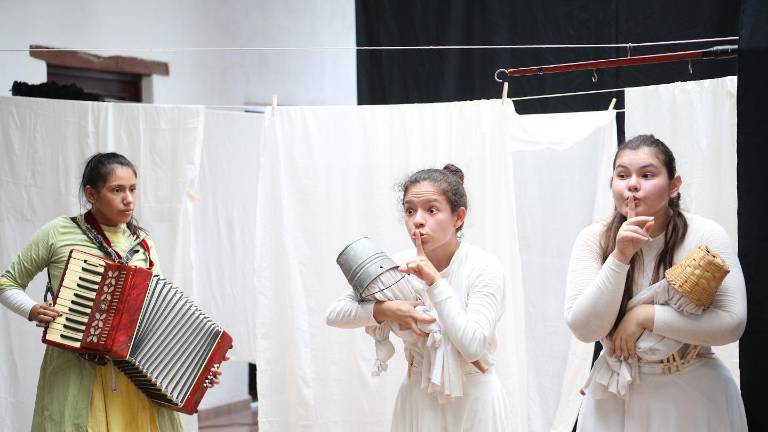 Colectivo Teatral Aguaalada.