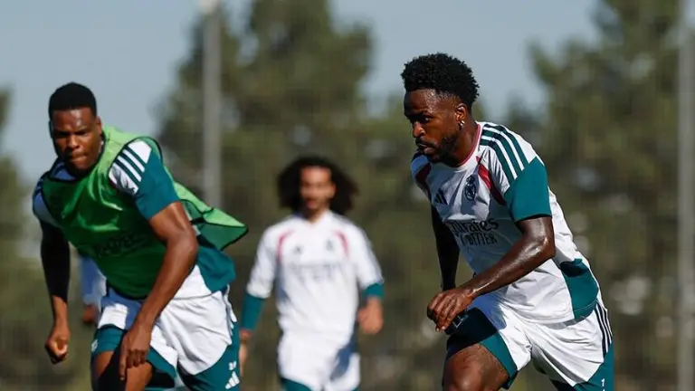 Vini recibe dura sanción.