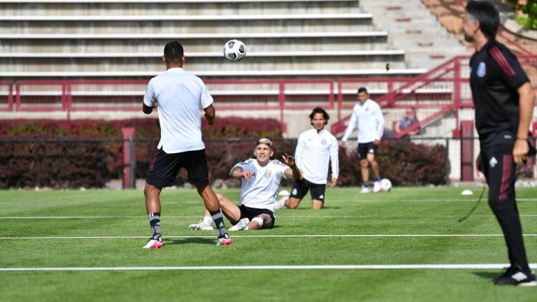 México se prepara para su duelo ante los ticos.