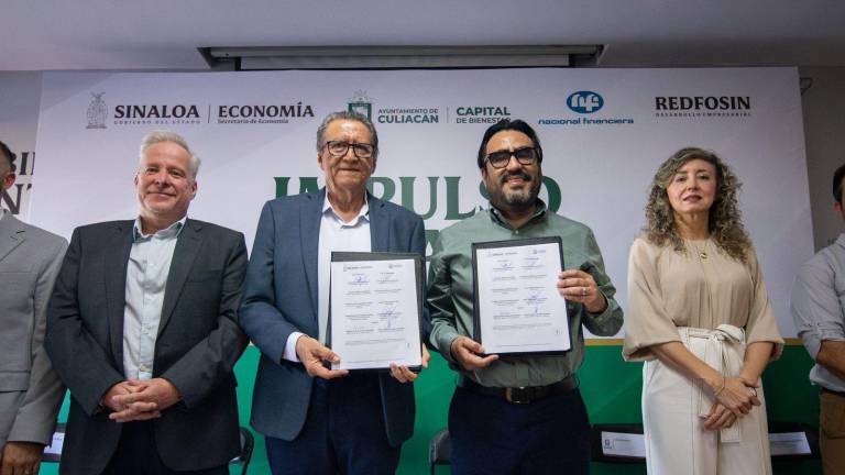 El Gobierno de Culiacán Juan de Dios Gámez Mendívil firma convenio para dispersar créditos para empresas y negocios de Nacional Financiera.
