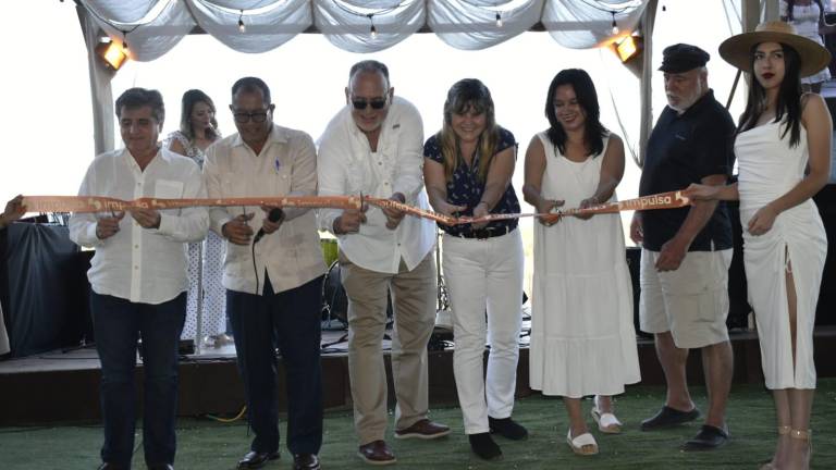 Socios del proyecto realizan el tradicional corte de listón del proyecto Punta Diamante.