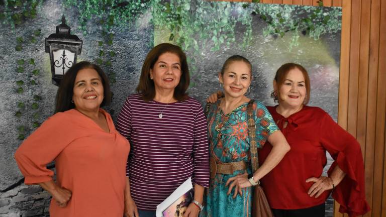 Verónica Cabada, Noemí Delgado, Elsa Mejía y Luz Murillo.