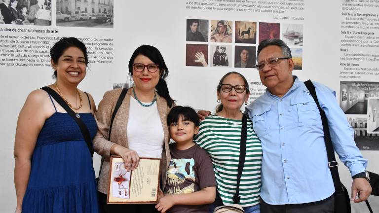 Estefanía Cortés, Azucena Manjarrez, Elías Parra Manjarrez, Martha Romero y Julio Bernal.