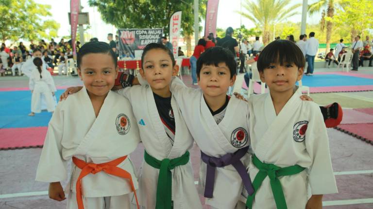 Ever Mateo Peraza, Sojar David Serrano, Ethan Kaleb Cruz y Pedro Salomón Feliciano Ruiz.