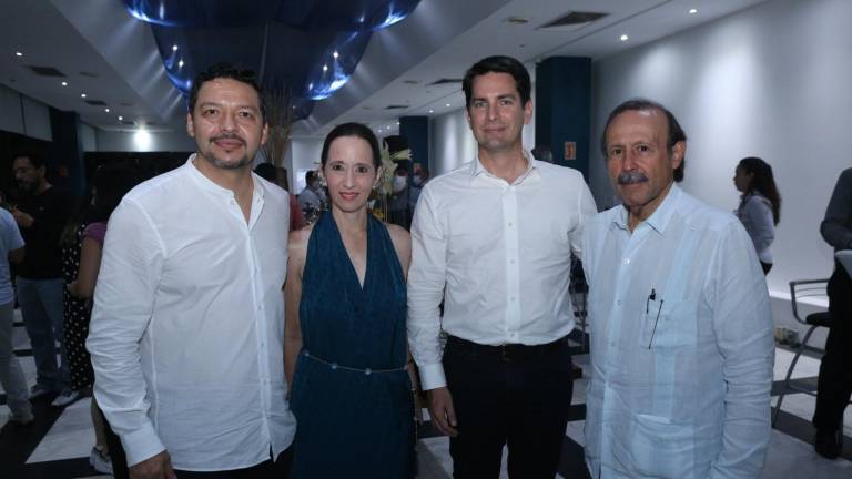 Adrián López Ortiz, Helena Larsen, Javier Gaxiola Coppel y Jesús Cantú.