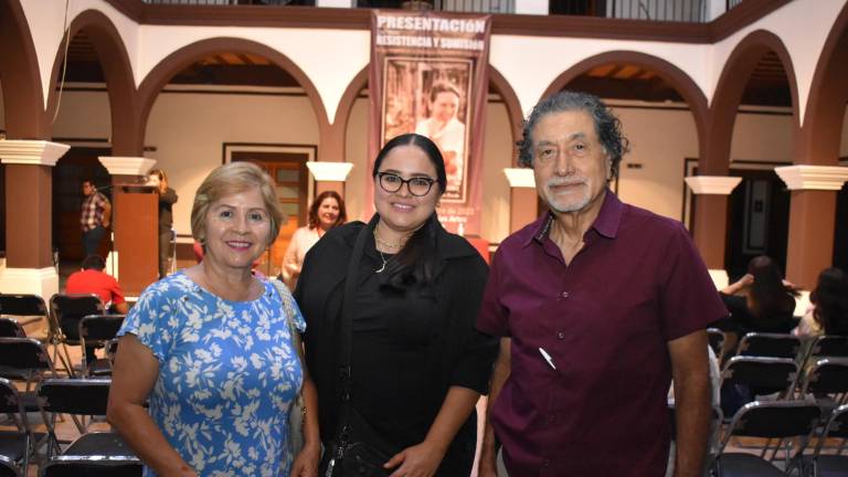 Brinda Arturo Zavala un homenaje póstumo a Magaly Reyes con su nuevo libro