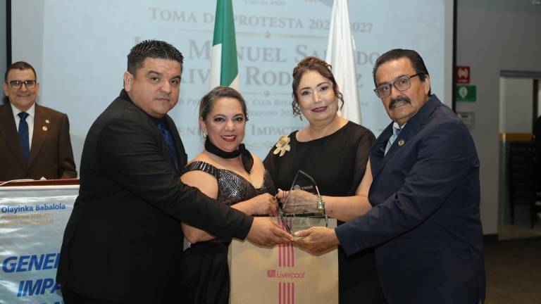 Manuel Salvador Rivas Rodriguez, Judith Osuna de Rivas, Elizabeth Iturralde de Gallardo y Héctor Manuel Gallardo Márquez