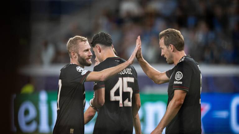 Harry Kane anotó en par de ocasiones en la goleada del Bayern.