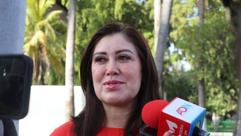 Flor Emilia Guerra Mena, Secretaria de Pesca en Sinaloa.