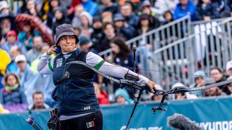 Alejandra Valencia gana medalla de plata, su primera presea individual en un mundial.