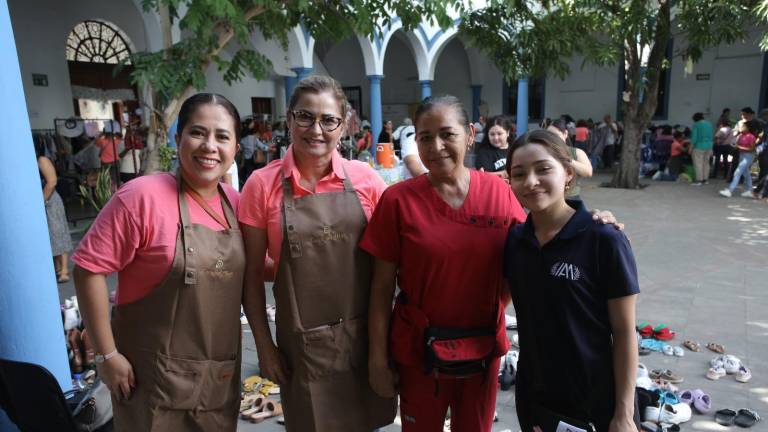 Michelle León, Perla Félix, María Luisa Sánchez y Michelle López.