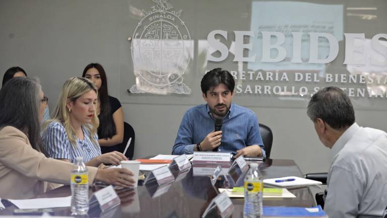 El Secretario de Bienestar y Desarrollo Sustentable, Omar López Campos, señala que la mayoría de las familias desplazadas han regresado a sus comunidades.