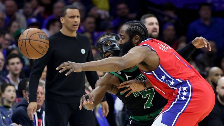 Celtics toma ventaja en la serie.