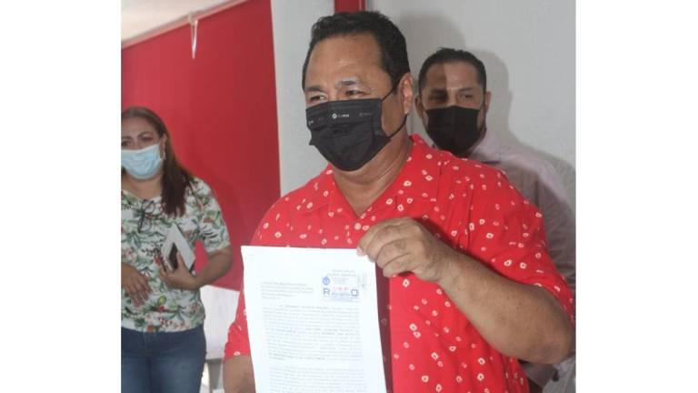 Fernando Pucheta Sánchez, candidato a la Alcaldía de Mazatlán, presenta denuncia.