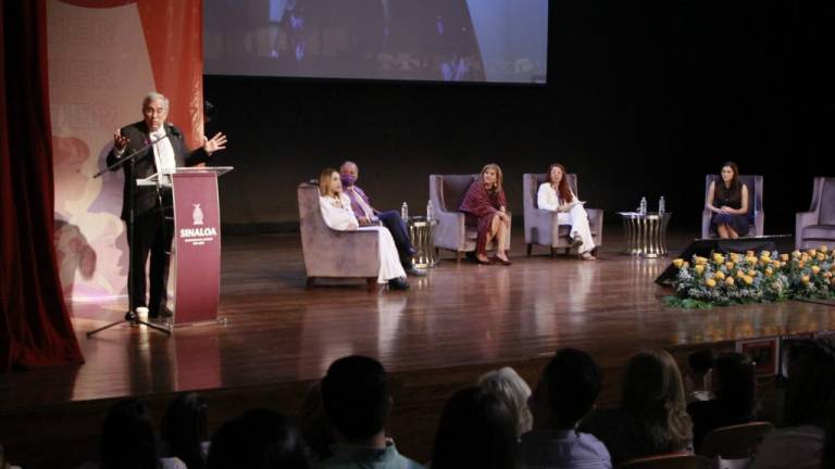 María del Rosario Espinoza, Carmen Félix Cháidez y Jiapsi Yáñez participan en conversatorio por el Día de la Mujer
