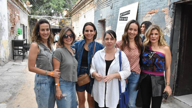 Vanesa Gastélum, Magdala Gastélum, Irma Cárdenas, Fritzia Irízar, Mariana Lagunas y Yolanda Ibarra.
